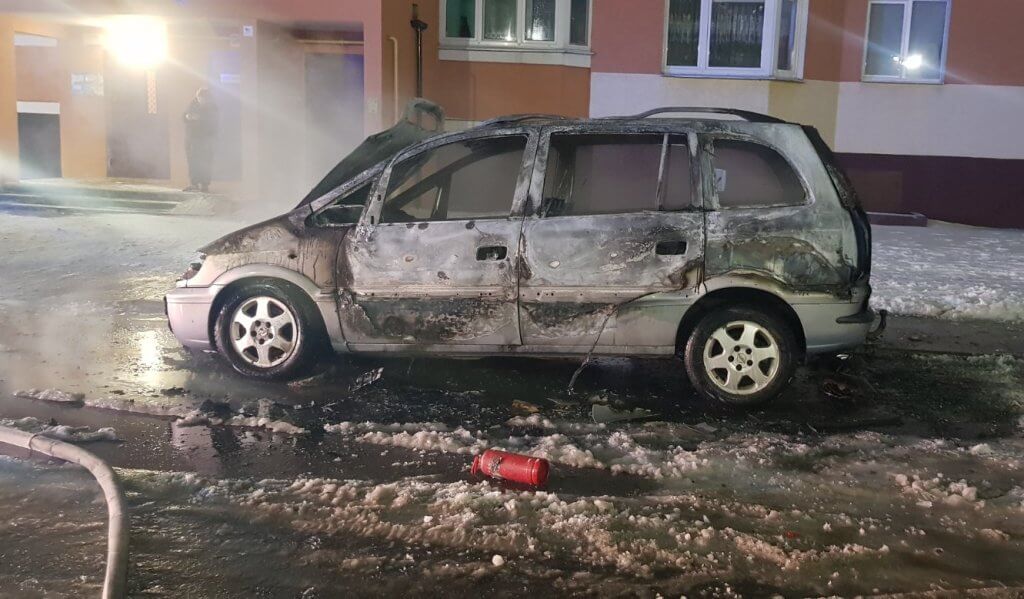 Загорание авто в Боровках в Барановичах МЧС
